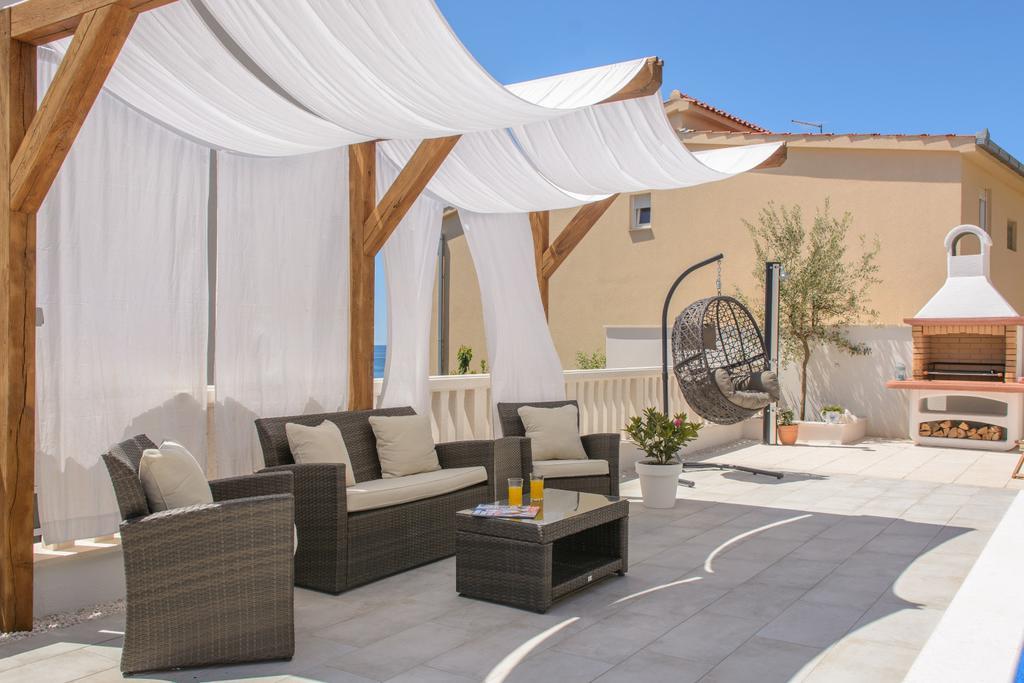 Apartments Villa Atlantis Trogir Eksteriør bilde