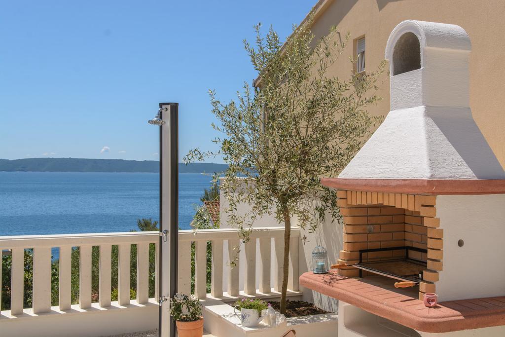 Apartments Villa Atlantis Trogir Eksteriør bilde