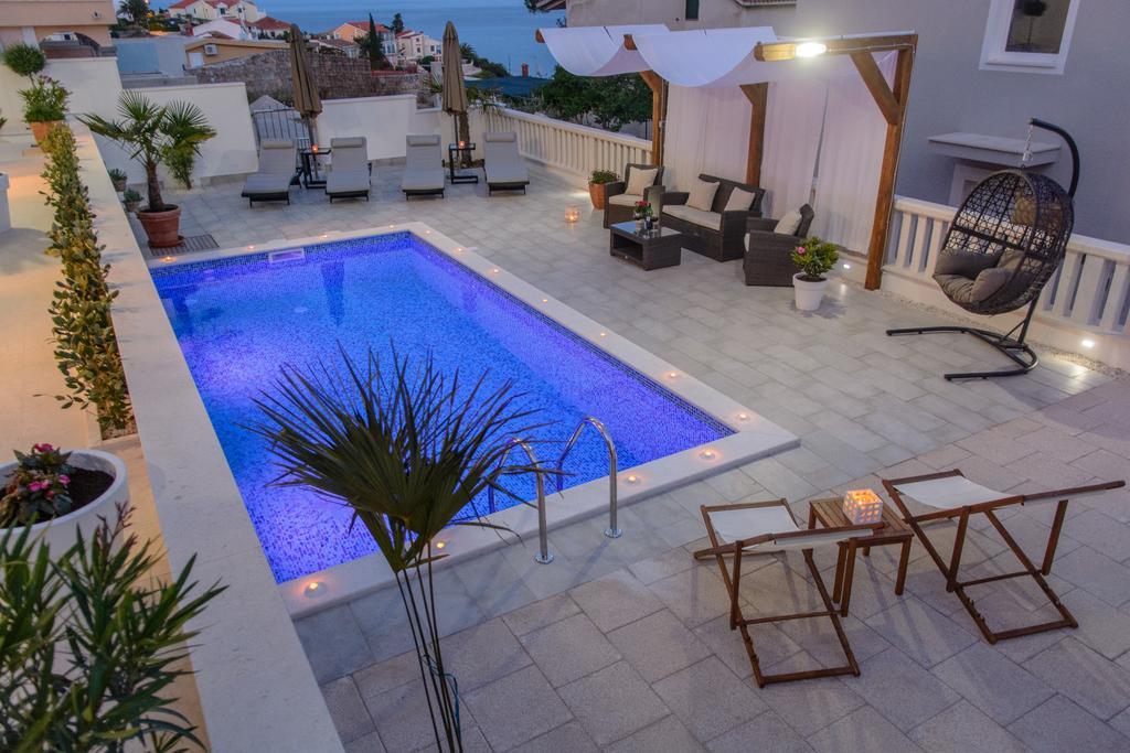 Apartments Villa Atlantis Trogir Eksteriør bilde