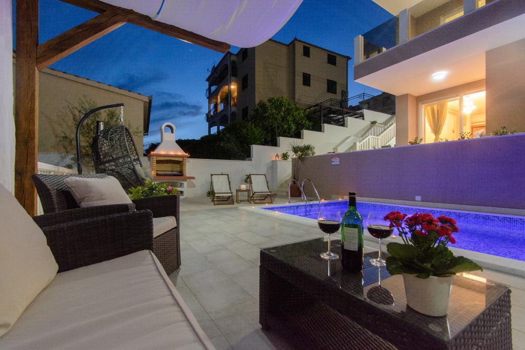 Apartments Villa Atlantis Trogir Eksteriør bilde