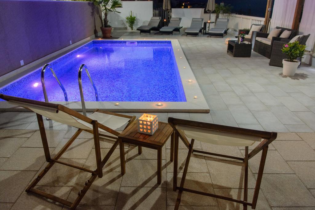 Apartments Villa Atlantis Trogir Eksteriør bilde