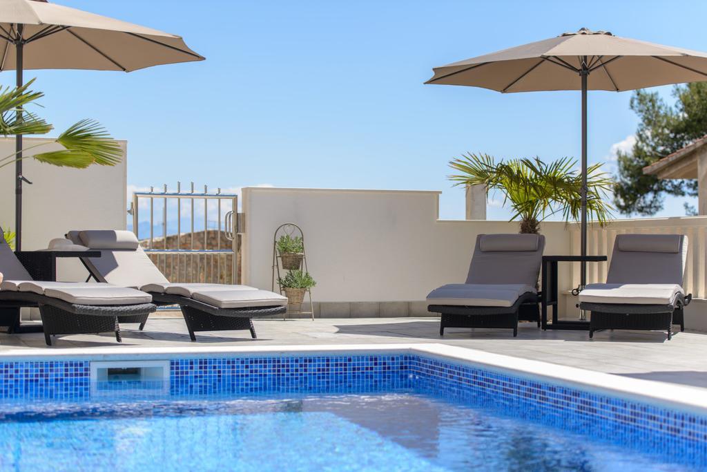 Apartments Villa Atlantis Trogir Eksteriør bilde