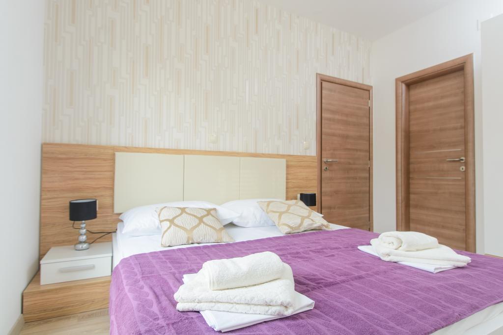Apartments Villa Atlantis Trogir Eksteriør bilde