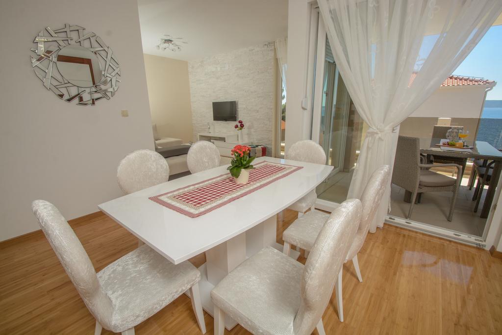 Apartments Villa Atlantis Trogir Eksteriør bilde