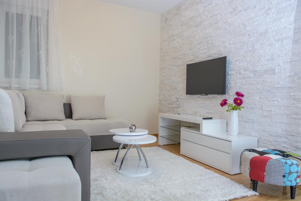 Apartments Villa Atlantis Trogir Eksteriør bilde