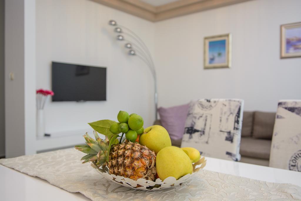 Apartments Villa Atlantis Trogir Eksteriør bilde