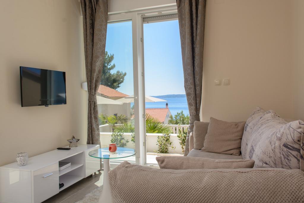 Apartments Villa Atlantis Trogir Eksteriør bilde